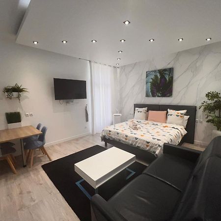 Cosy Studio Champs-Elysees - Hala Париж Екстериор снимка