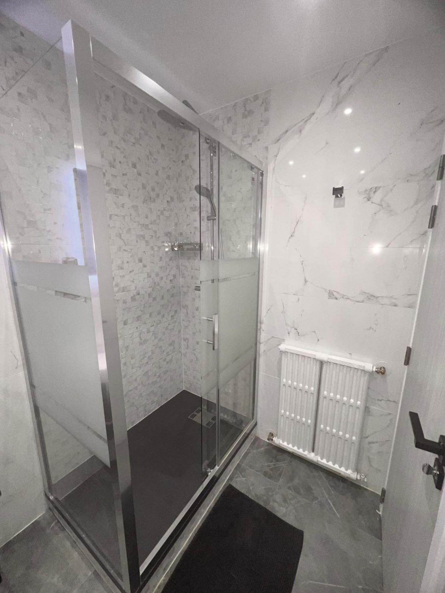Cosy Studio Champs-Elysees - Hala Париж Екстериор снимка